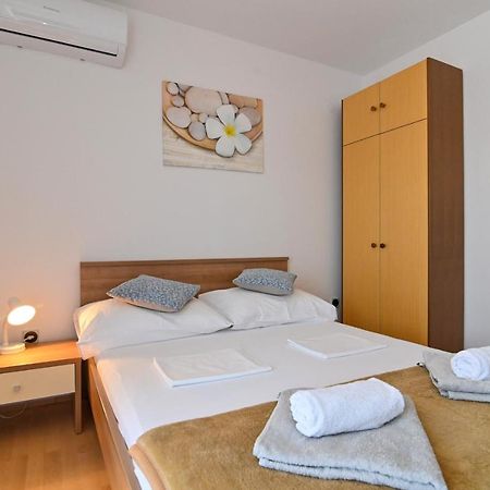 Rooms & Apartments Jadranka Baška Exteriér fotografie