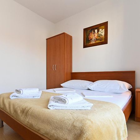 Rooms & Apartments Jadranka Baška Exteriér fotografie