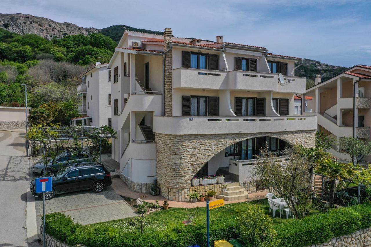 Rooms & Apartments Jadranka Baška Exteriér fotografie
